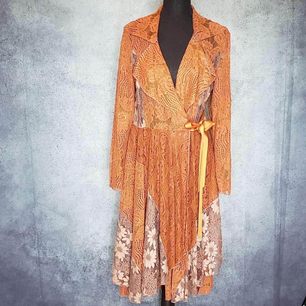 Dor Dor Lace Wrap Style Jacket Size M